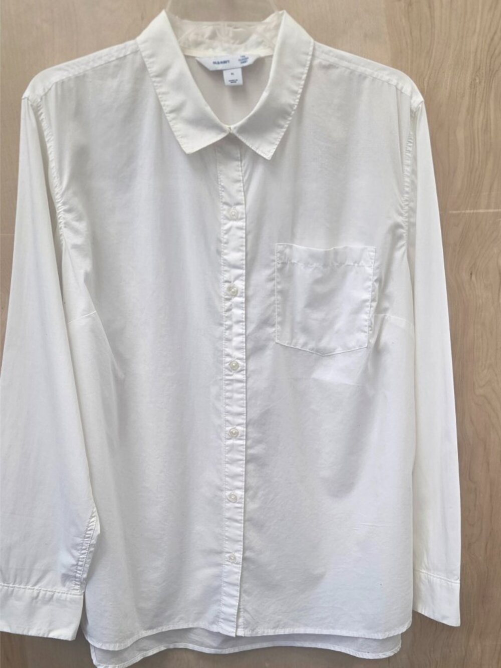 Old Navy Classic Shirt Long Sleeve Button Down Shirt Womens Size XL Chest Pocket